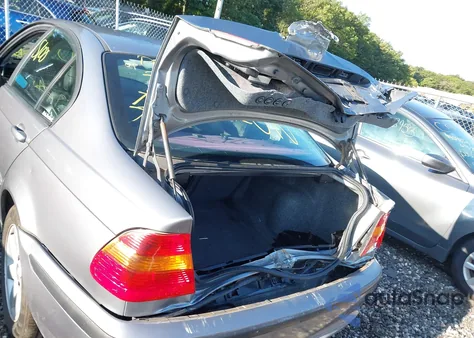 2004 BMW 325Xi from USA, damaged, VIN WBAEU33494PM60049